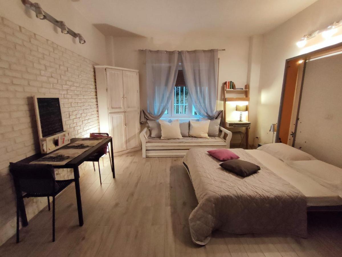 White Apartment Rome Exterior photo