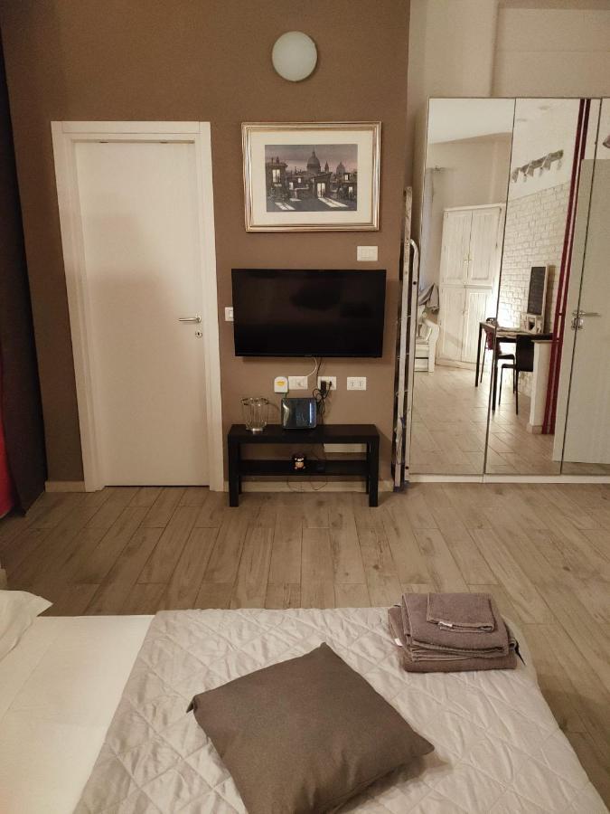 White Apartment Rome Exterior photo